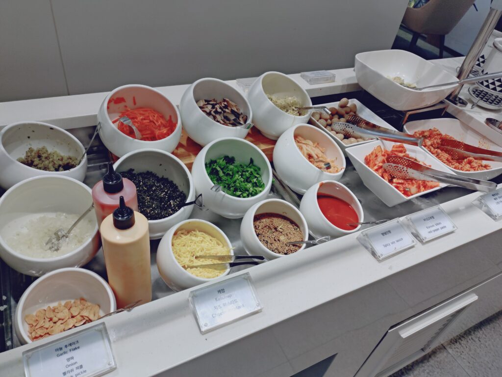 金浦空港 ラウンジ内軽食の写真①