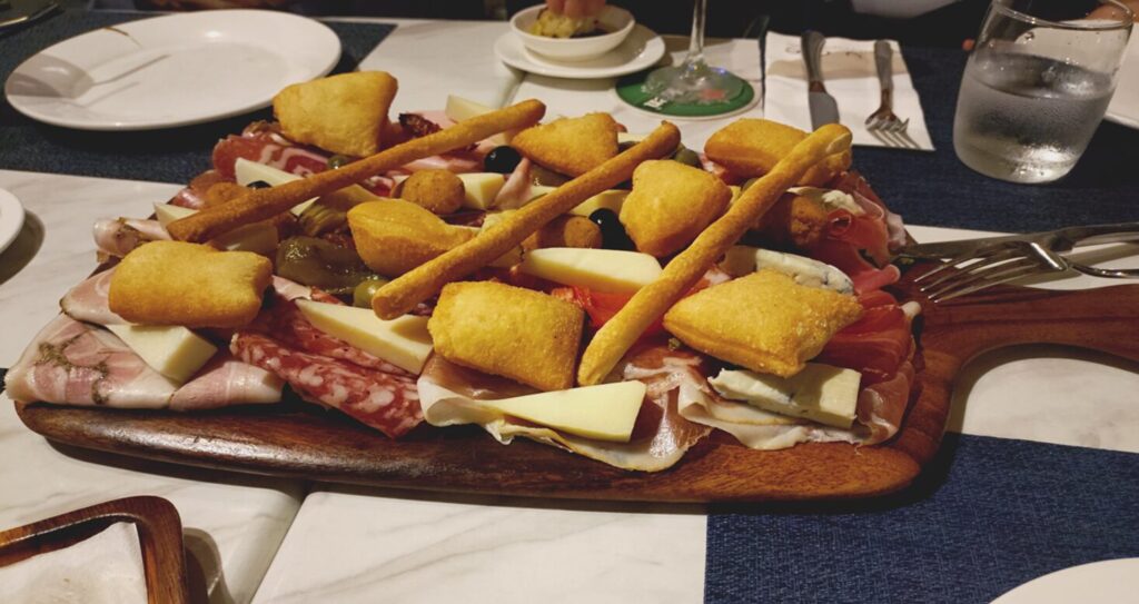 前菜盛り合わせ