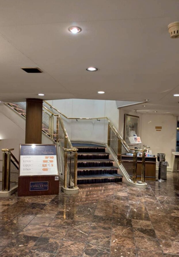 コンチェルトの船内