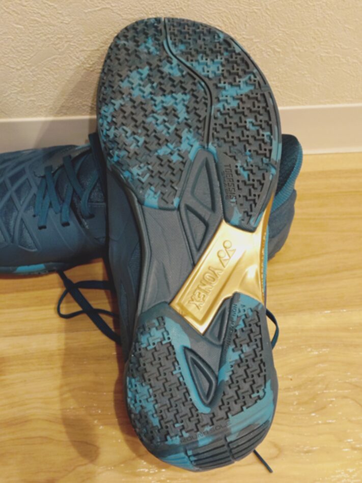 シューズ裏面の写真