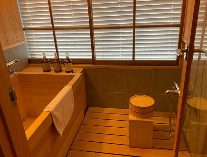 washroom 